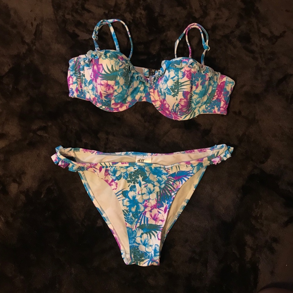 H&M Floral bikini set